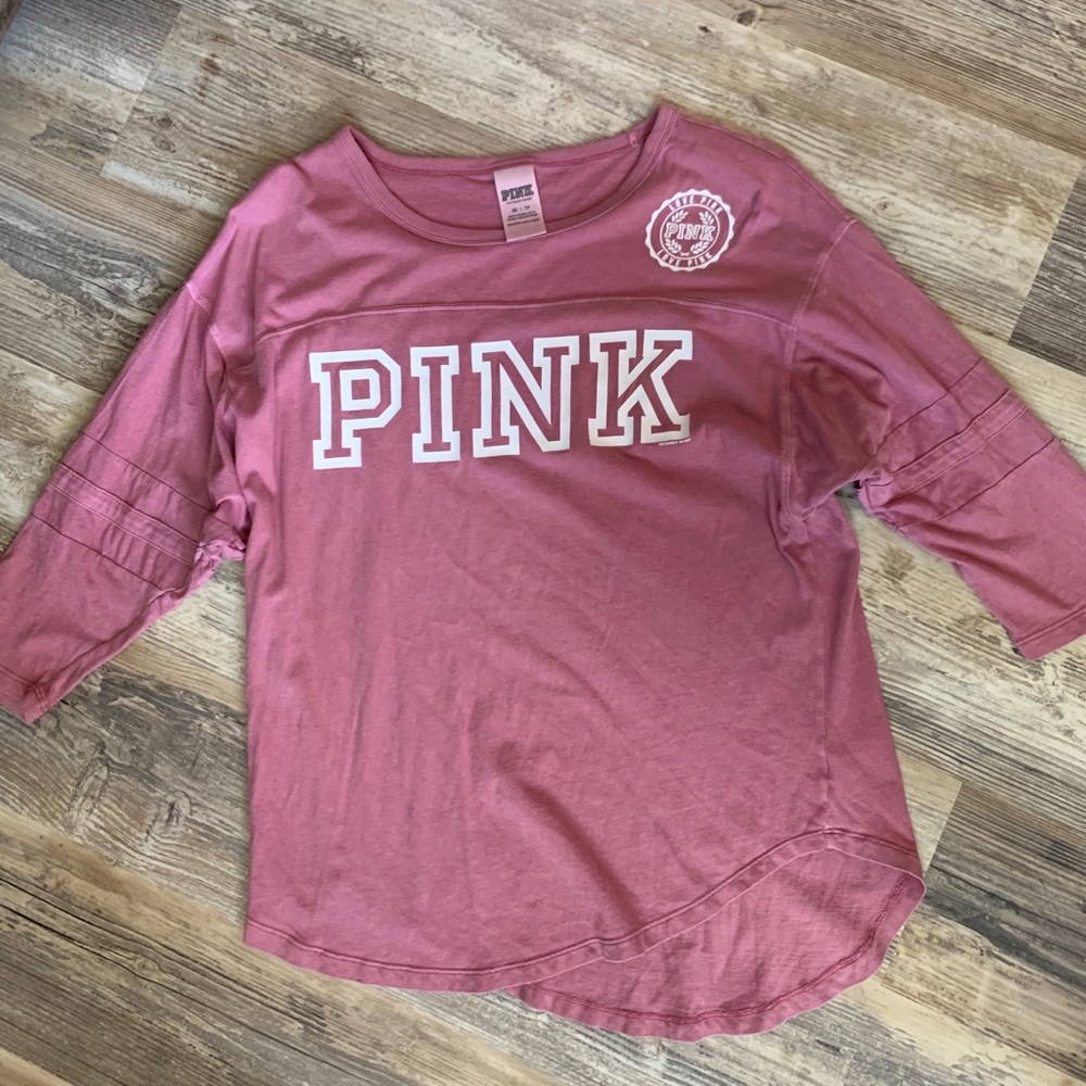 pink shirt